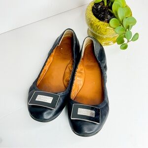 Black Leather Women's Ballet Flats with Square Plaque